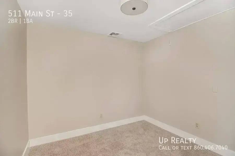 Apartment for rent at 511 Main St #35, West Haven, CT 06516
