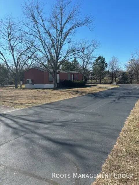 Apartment for rent at 2710 W Oakridge #4, Albany, GA 31721