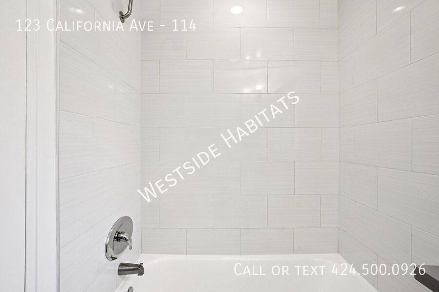Apartment for rent at 123 California Ave #114, Santa Monica, CA 90403