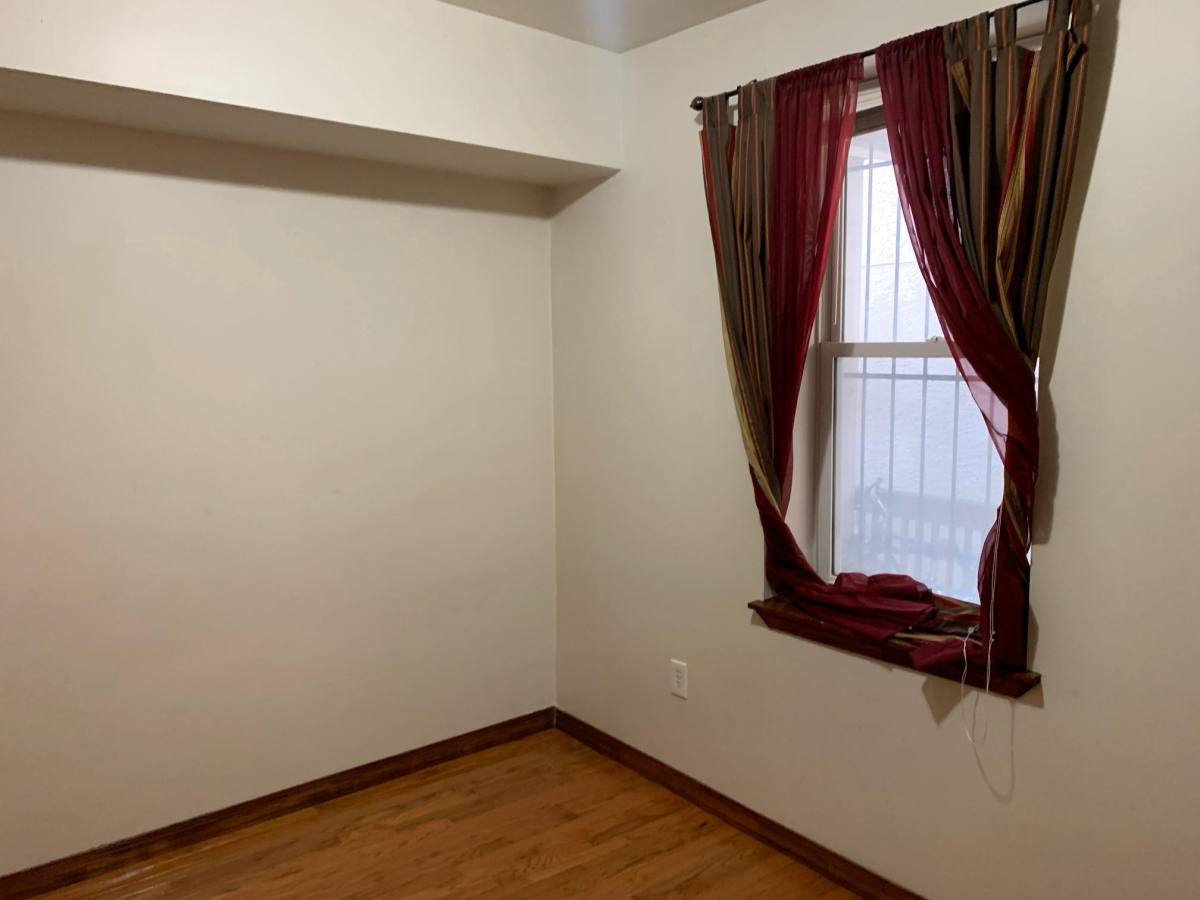 Apartment for rent at 1003 S 3rd St #1, Philadelphia, PA 19147