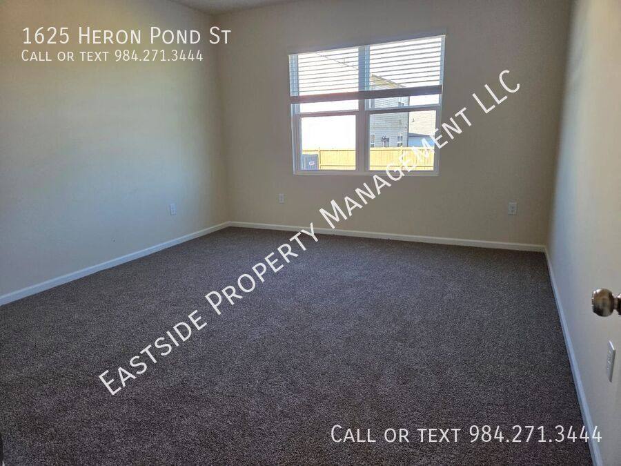 House for rent at 1625 Heron Pond St, Raleigh, NC 27604