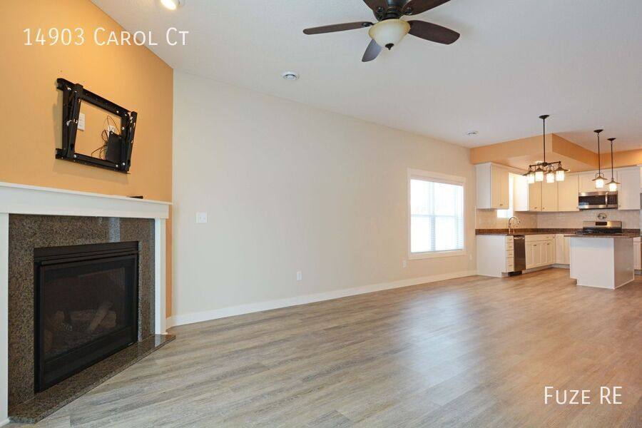 Townhouse for rent at 14903 Carol Court, Rosemount, MN 55068