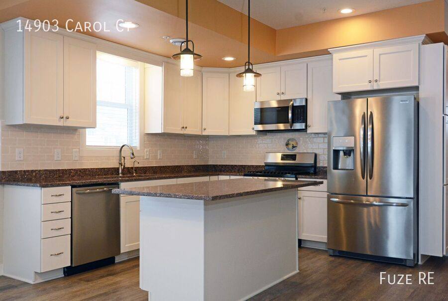 Townhouse for rent at 14903 Carol Court, Rosemount, MN 55068