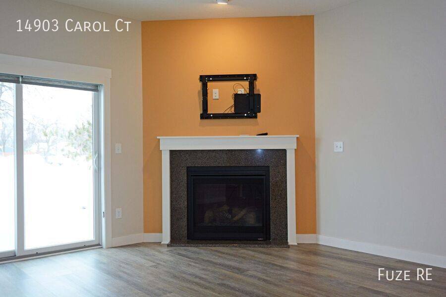 Townhouse for rent at 14903 Carol Court, Rosemount, MN 55068