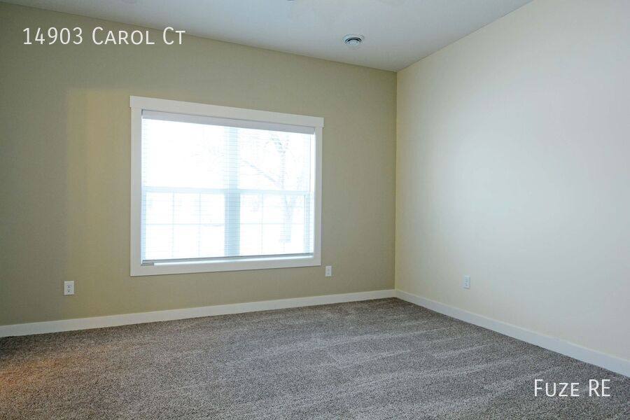 Townhouse for rent at 14903 Carol Court, Rosemount, MN 55068