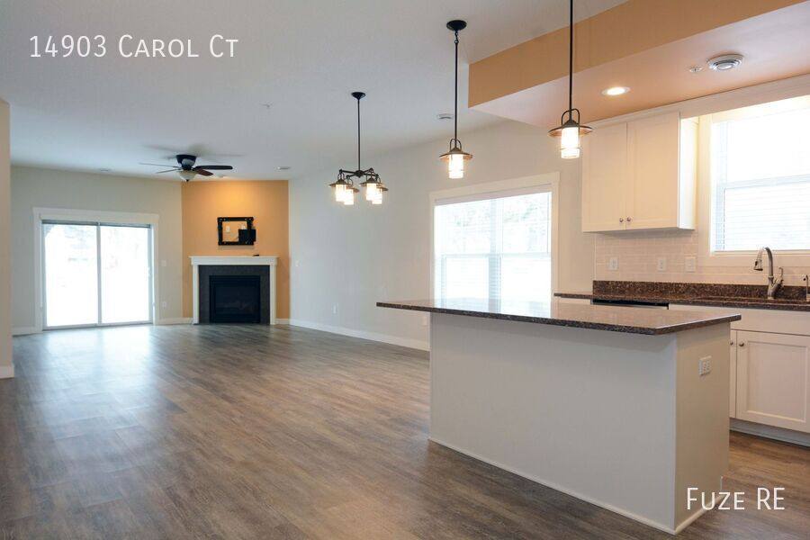 Townhouse for rent at 14903 Carol Court, Rosemount, MN 55068