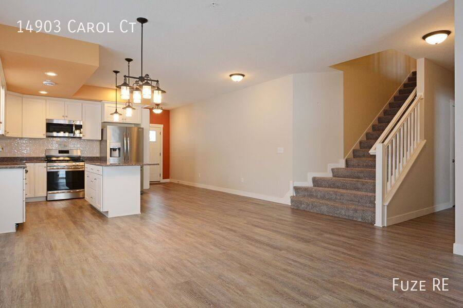 Townhouse for rent at 14903 Carol Court, Rosemount, MN 55068