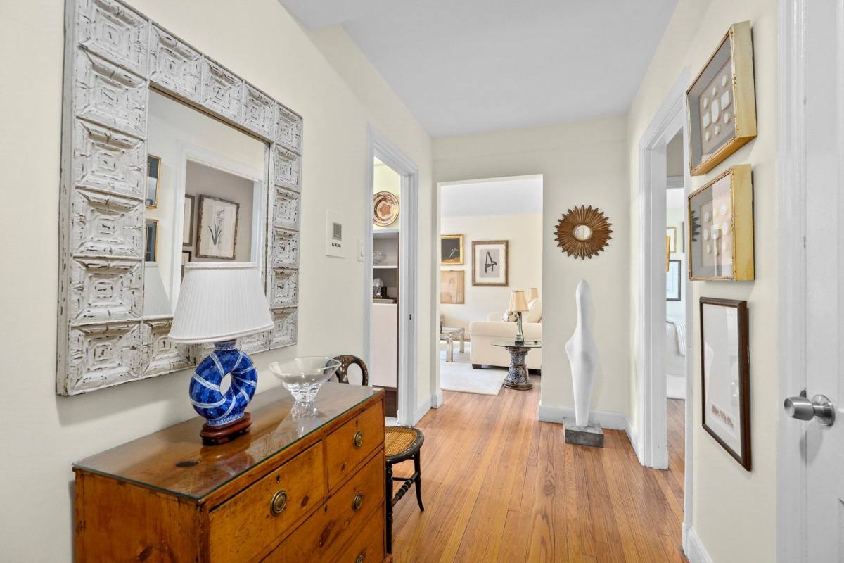 House for rent at 12B Kilsyth Terrace, Brighton, MA 02135