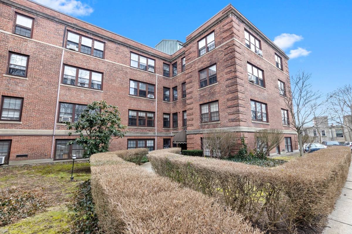 House for rent at 12B Kilsyth Terrace, Brighton, MA 02135