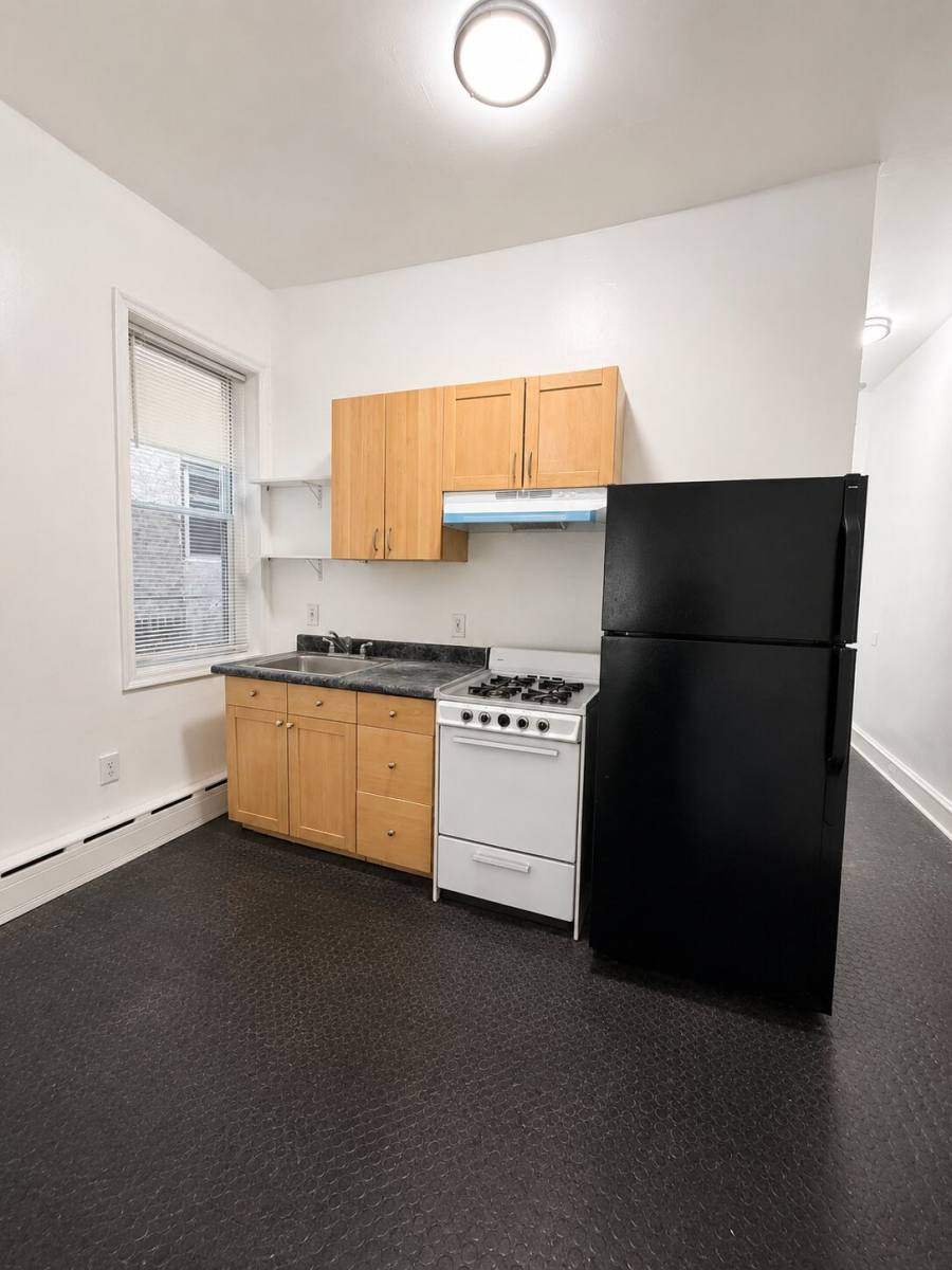 Apartment for rent at 7020 Woodland Ave #B, Philadelphia, PA 19142