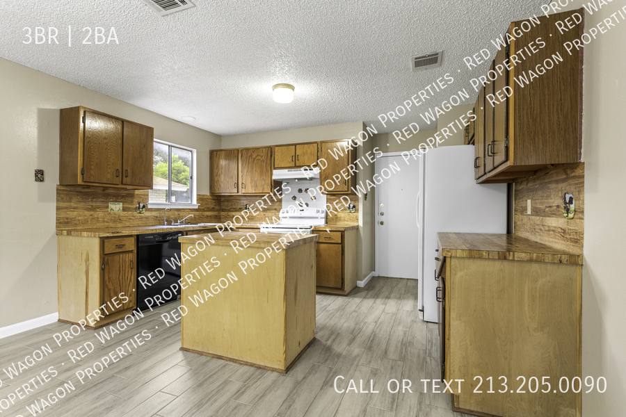 House for rent at 7254 Flaming Forest St, San Antonio, TX 78250