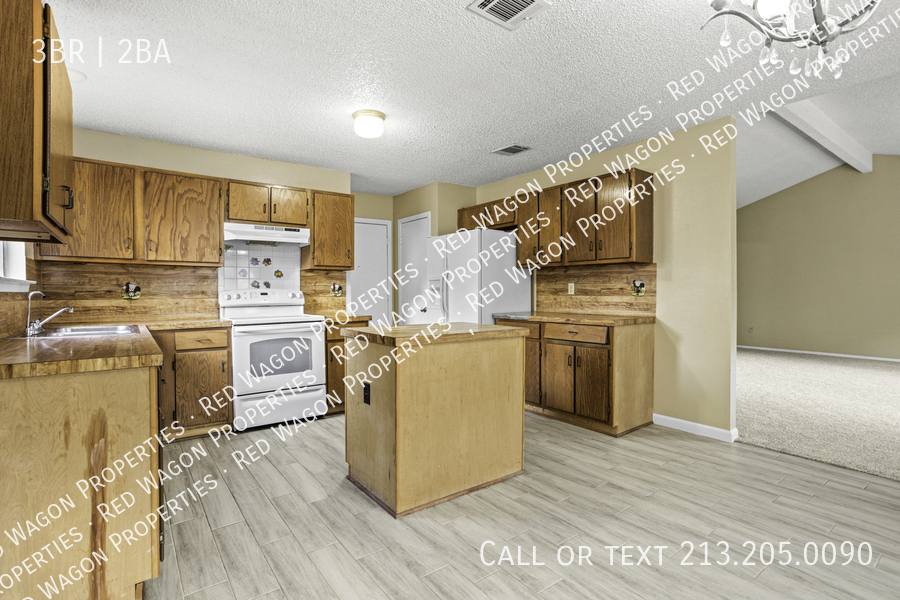 House for rent at 7254 Flaming Forest St, San Antonio, TX 78250