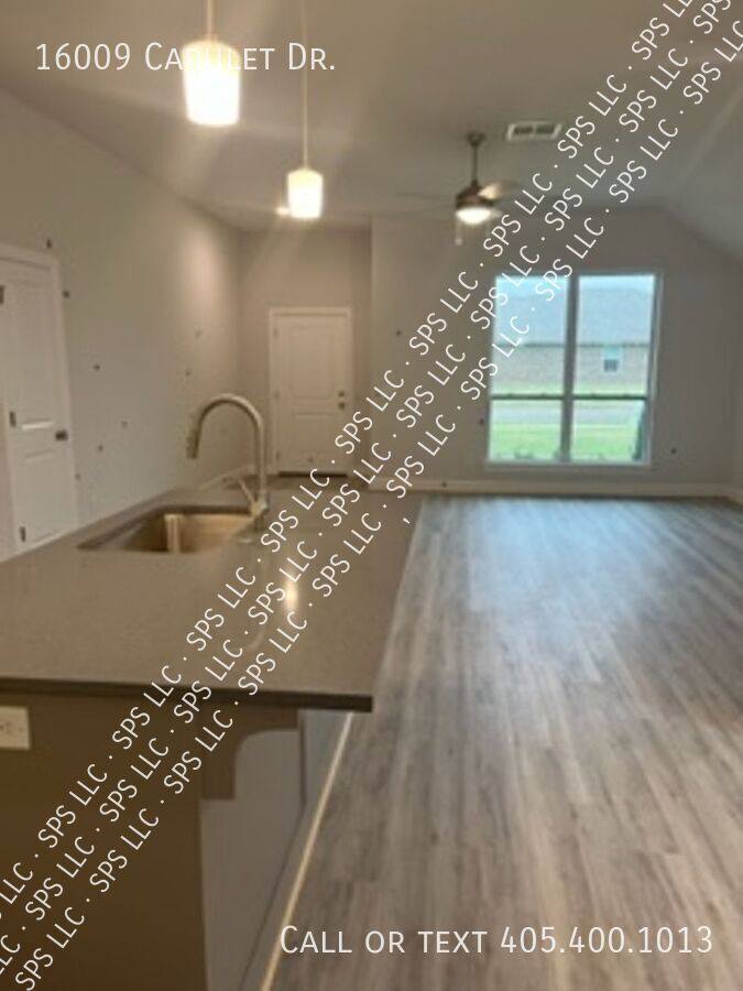 House for rent at 16009 Capulet Dr, Edmond, OK 73013