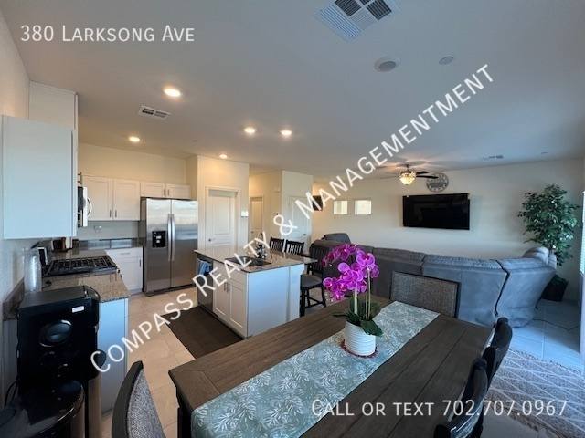 House for rent at 380 Larksong Ave, Henderson, NV 89011