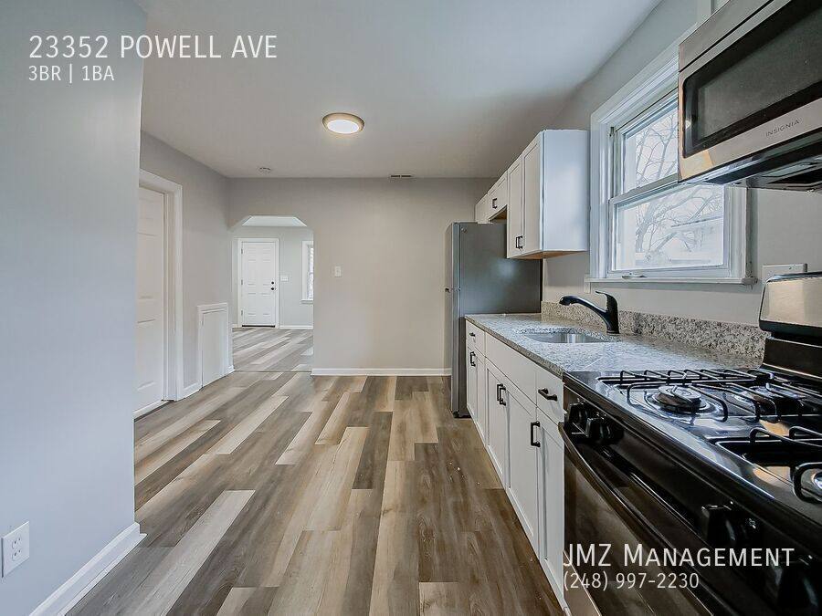 23352 Powell Ave, Hazel Park, MI 48030 - House for Rent - Image 8