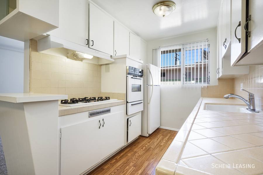 Apartment for rent at 426 S Rexford Dr #10, Beverly Hills, CA 90212