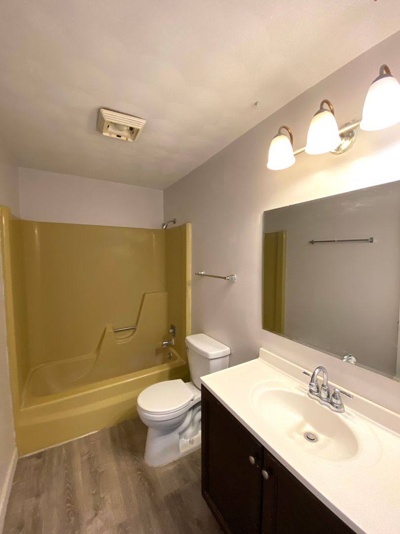 Apartment for rent at 1313 1309 W Chestnut, Chillicothe, IL 61523