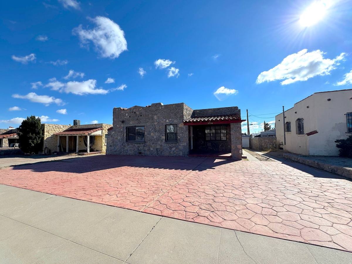 House for rent at 3706 Sacramento, El Paso, TX 79930