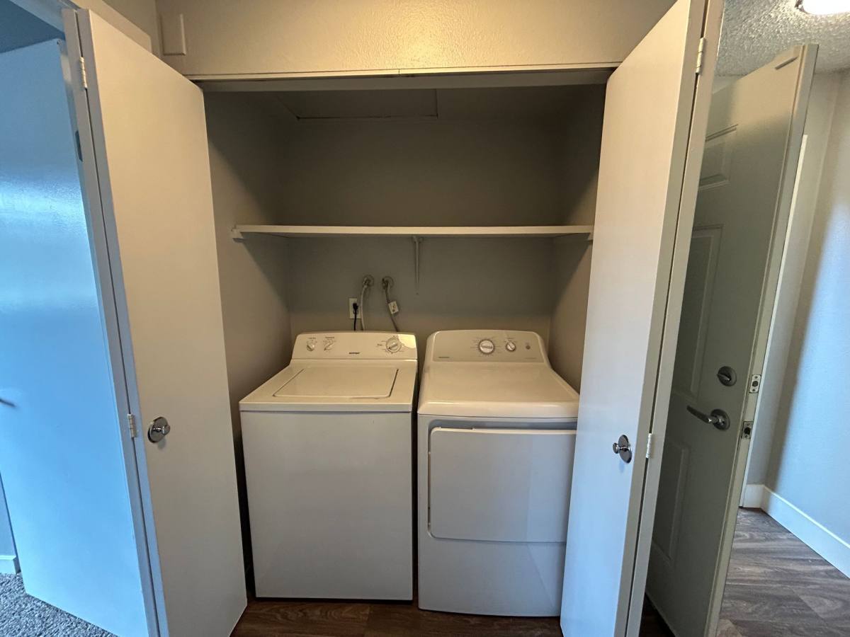 Apartment for rent at 29225 Military Rd S, Federal Way, WA 98003
