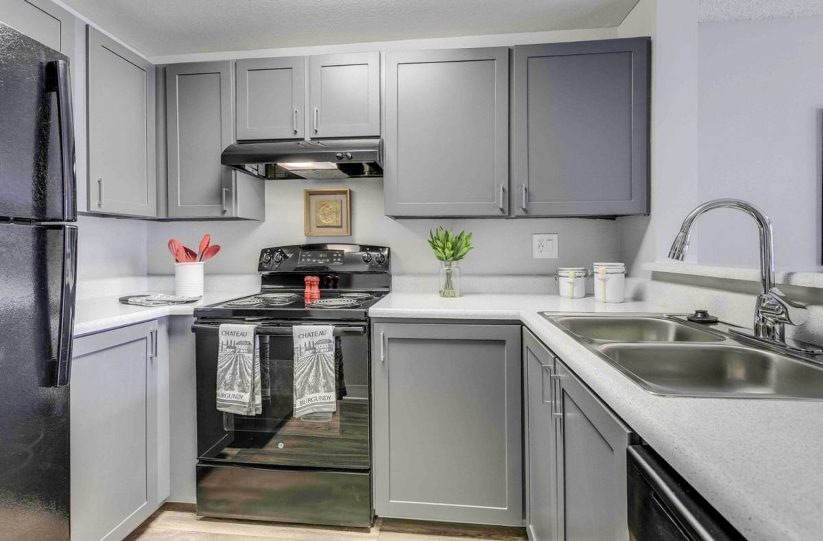 Apartment for rent at 29225 Military Rd S, Federal Way, WA 98003