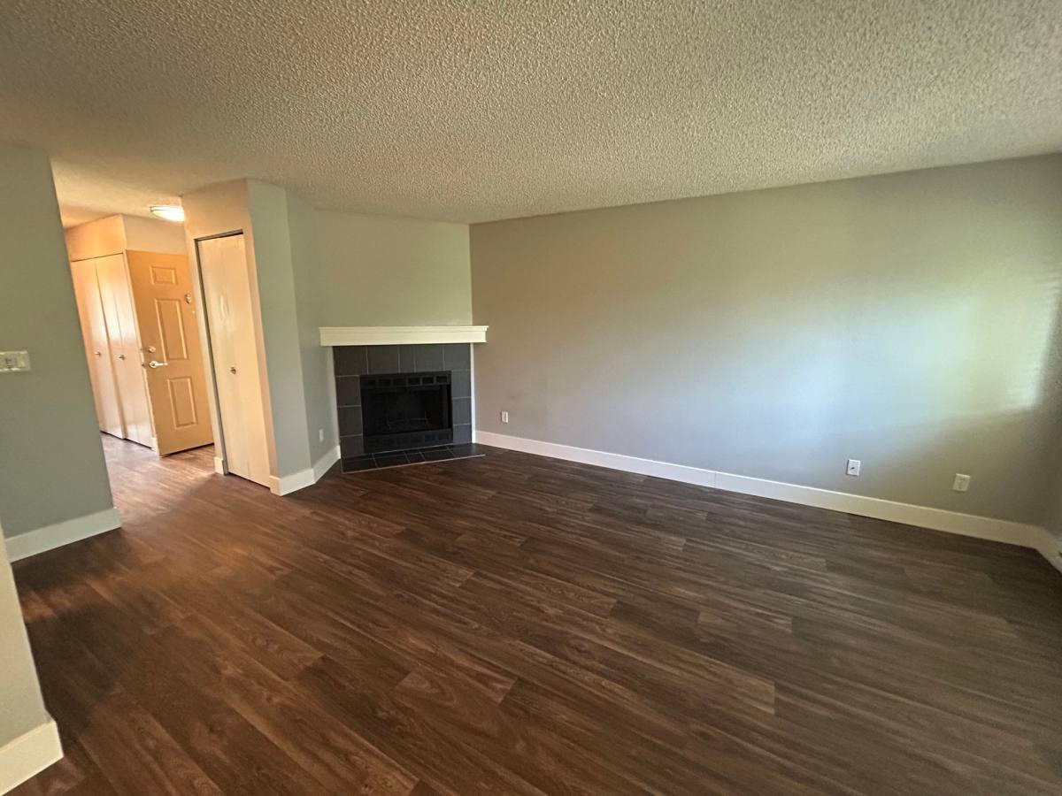 Apartment for rent at 29225 Military Rd S, Federal Way, WA 98003