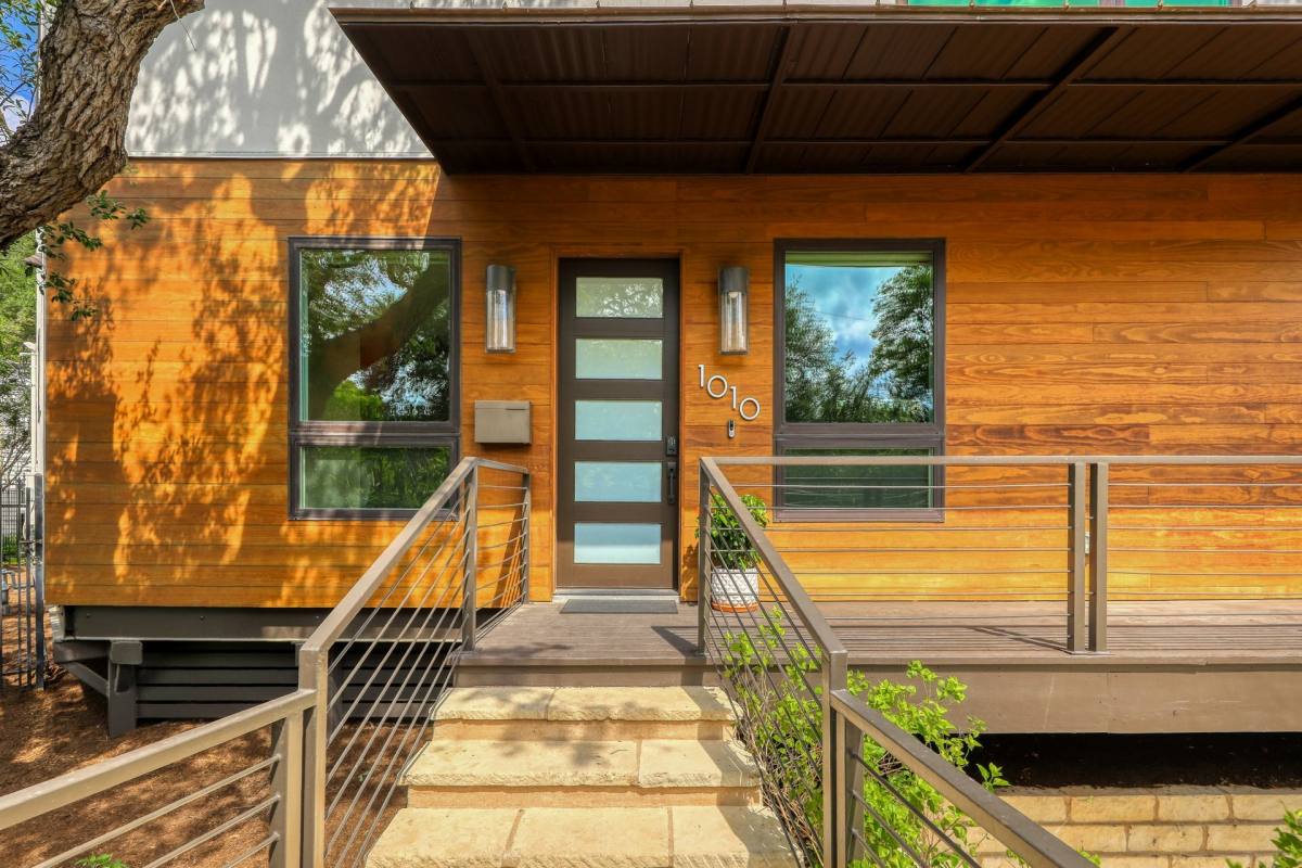 Condo for rent at 1010 Hillside Ave, Austin, TX 78704