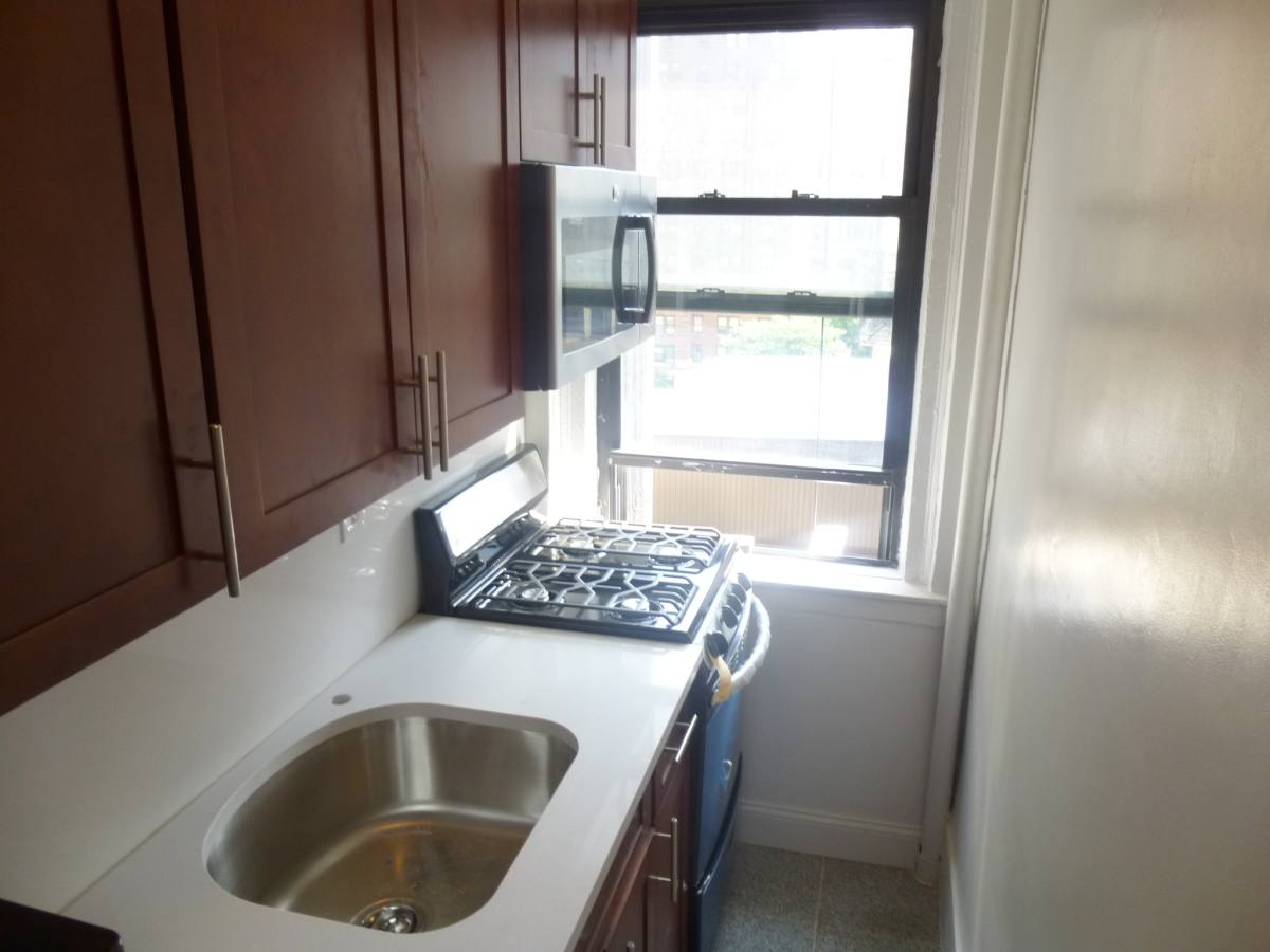 Apartment for rent at 237 E 20th St #8D, New York, NY 10003