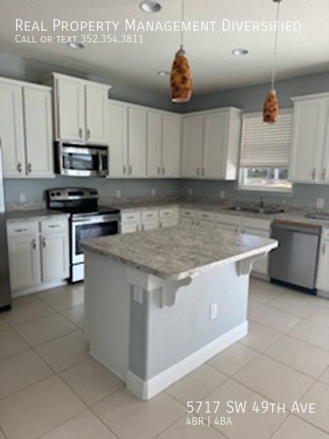 House for rent at 5717 SW 49th Ave, Ocala, FL 34474