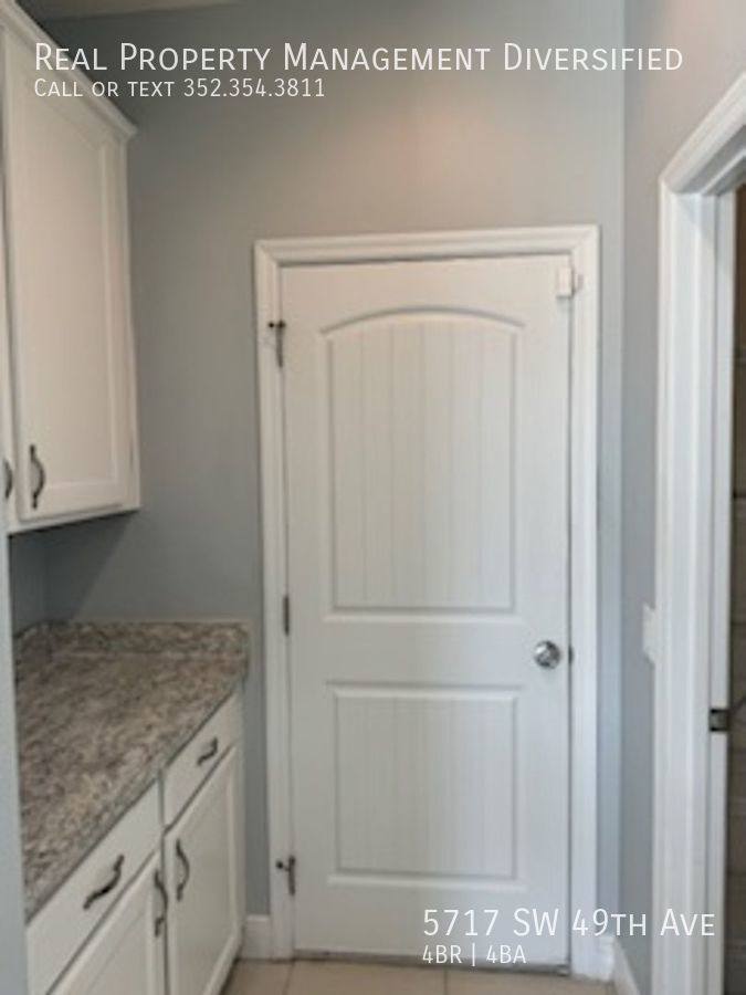 House for rent at 5717 SW 49th Ave, Ocala, FL 34474