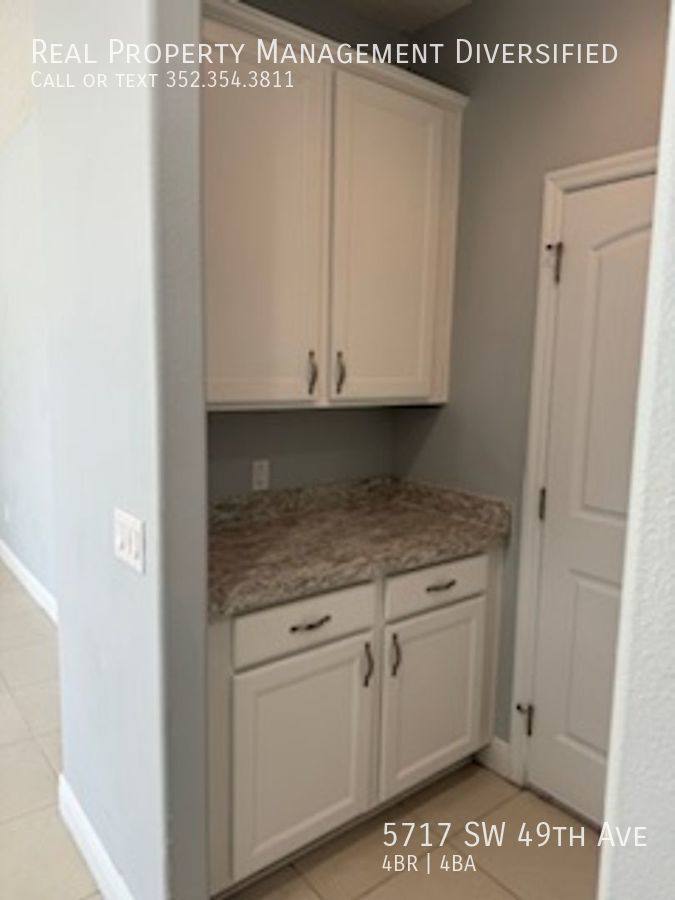 House for rent at 5717 SW 49th Ave, Ocala, FL 34474