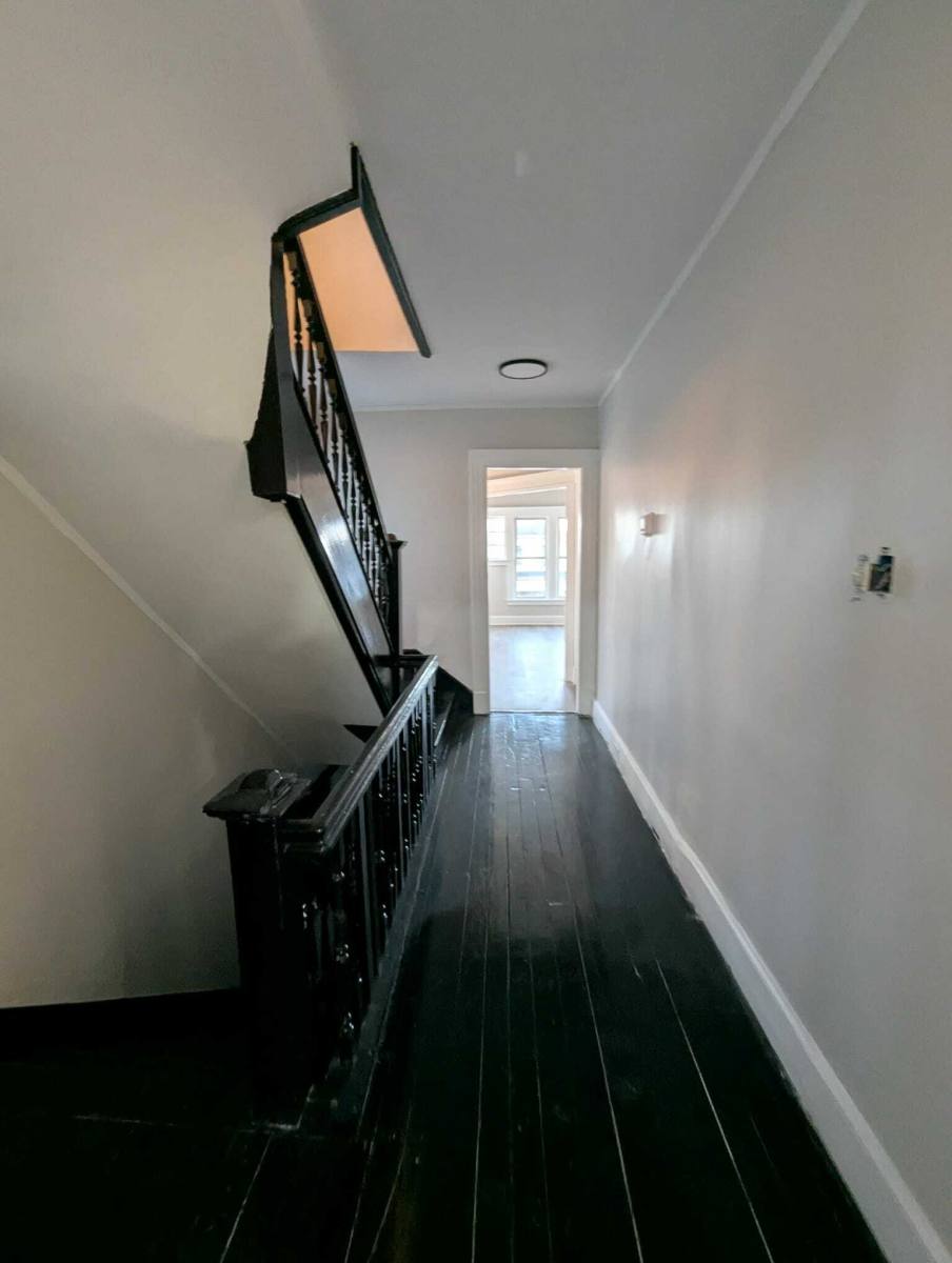 Apartment for rent at 184 Buckingham St #2, Waterbury, CT 06710