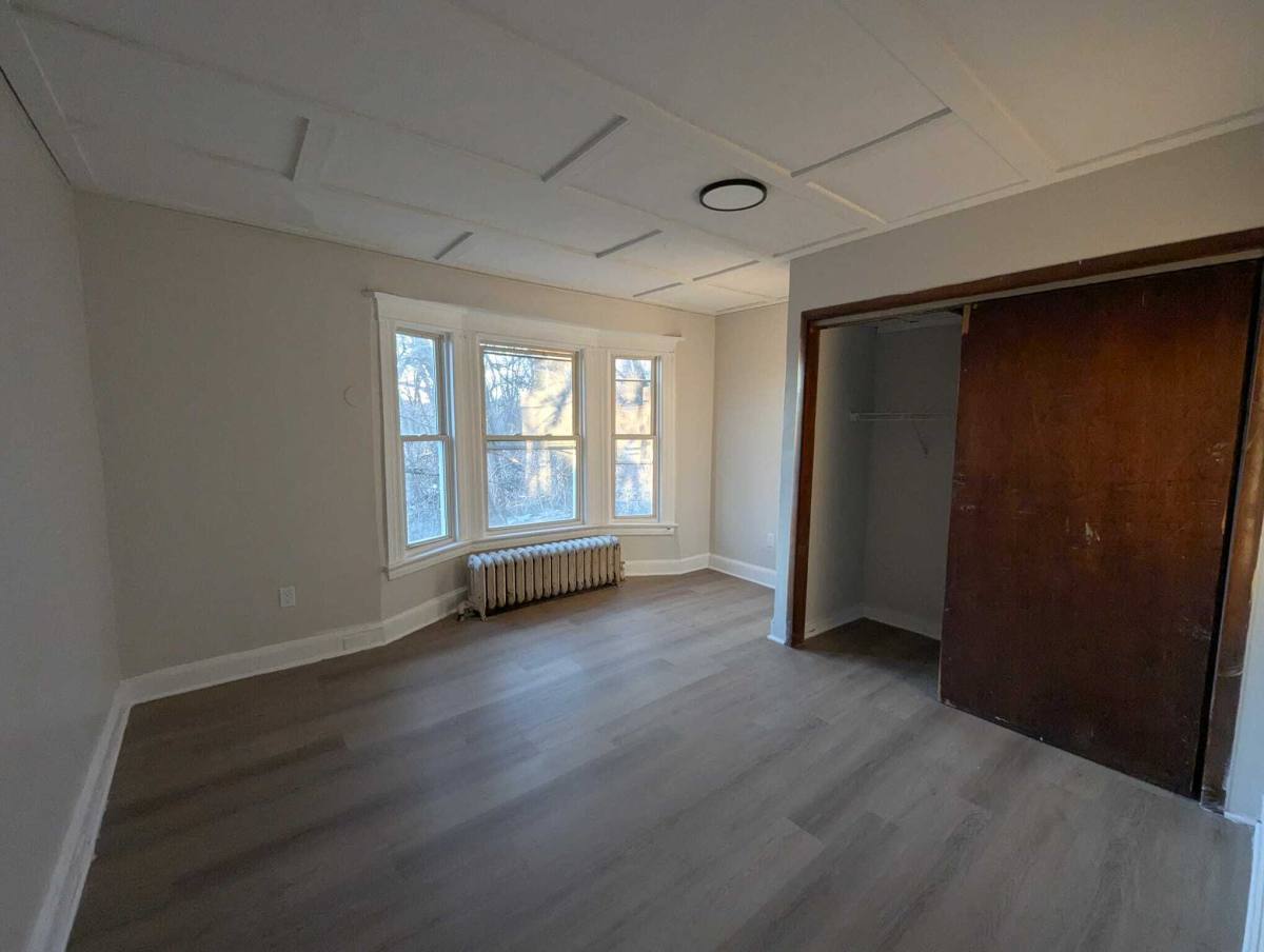 Apartment for rent at 184 Buckingham St #2, Waterbury, CT 06710