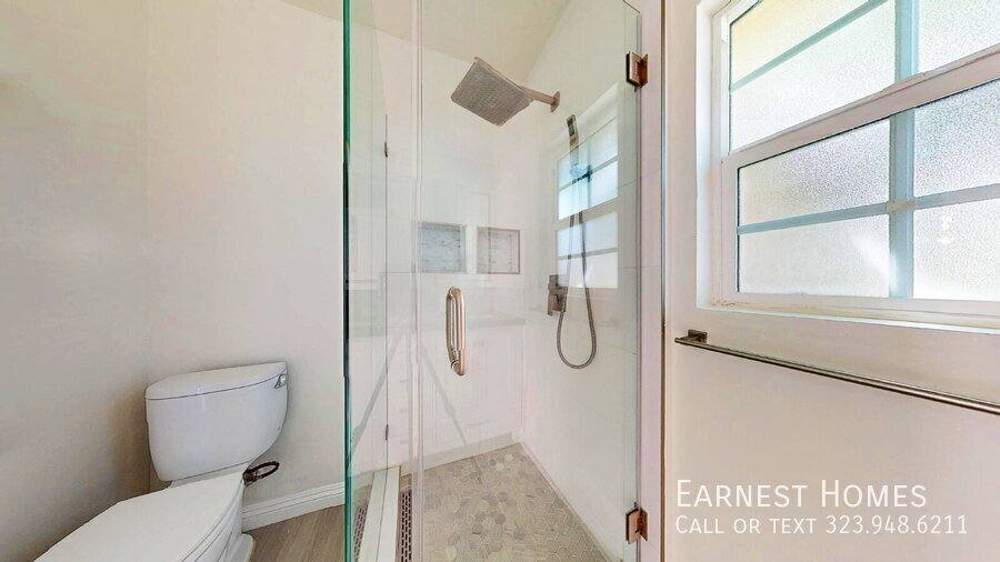 House for rent at 19020 Sylvan St, Reseda, CA 91335