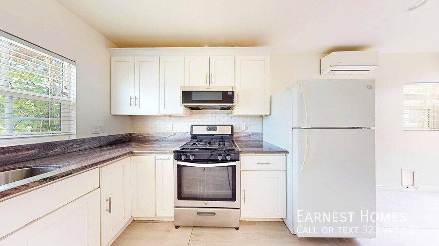 House for rent at 19020 Sylvan St, Reseda, CA 91335