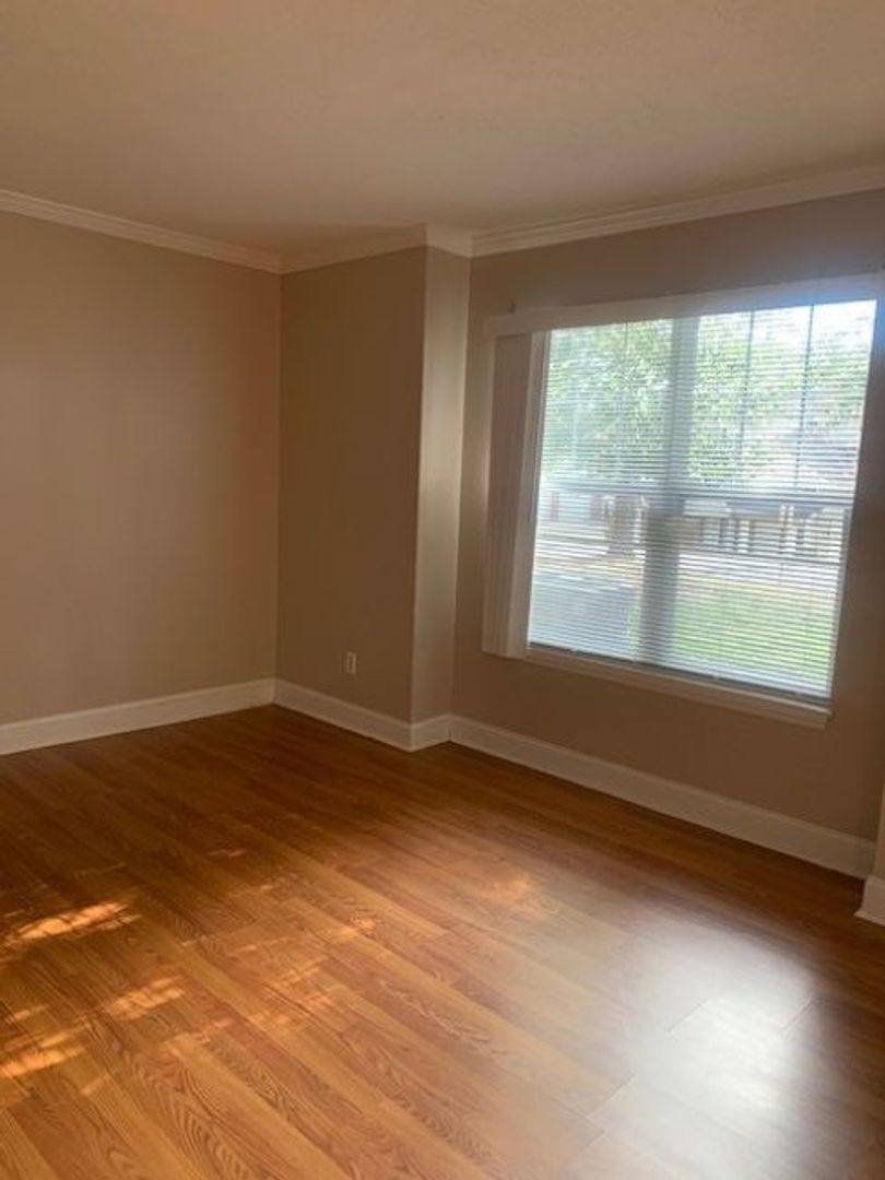 Apartment for rent at 3800 Old Rosebud Court, Clemmons, NC 27012