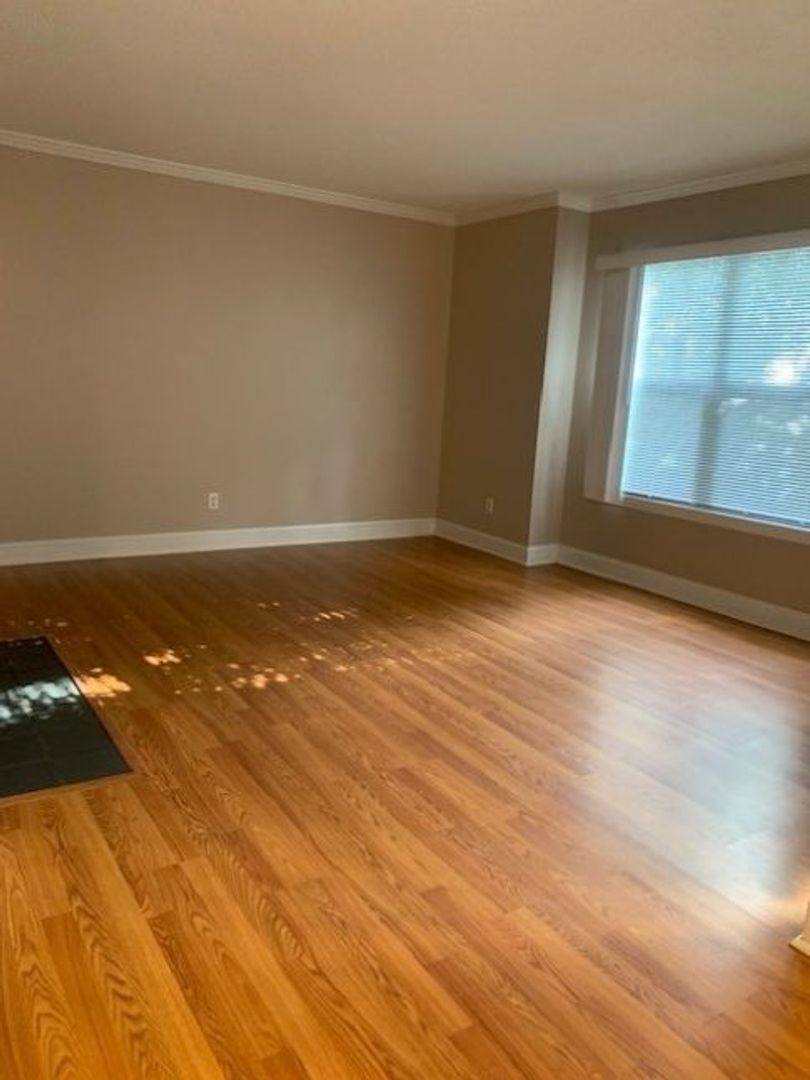 Apartment for rent at 3800 Old Rosebud Court, Clemmons, NC 27012