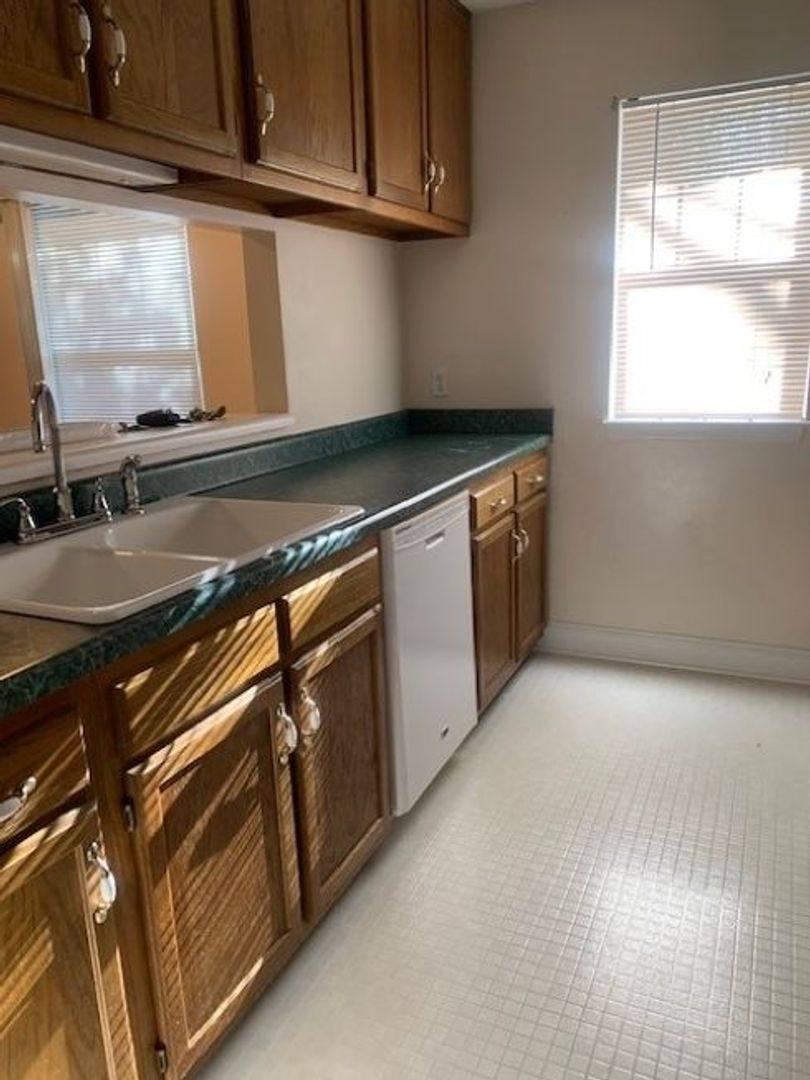 Apartment for rent at 3800 Old Rosebud Court, Clemmons, NC 27012