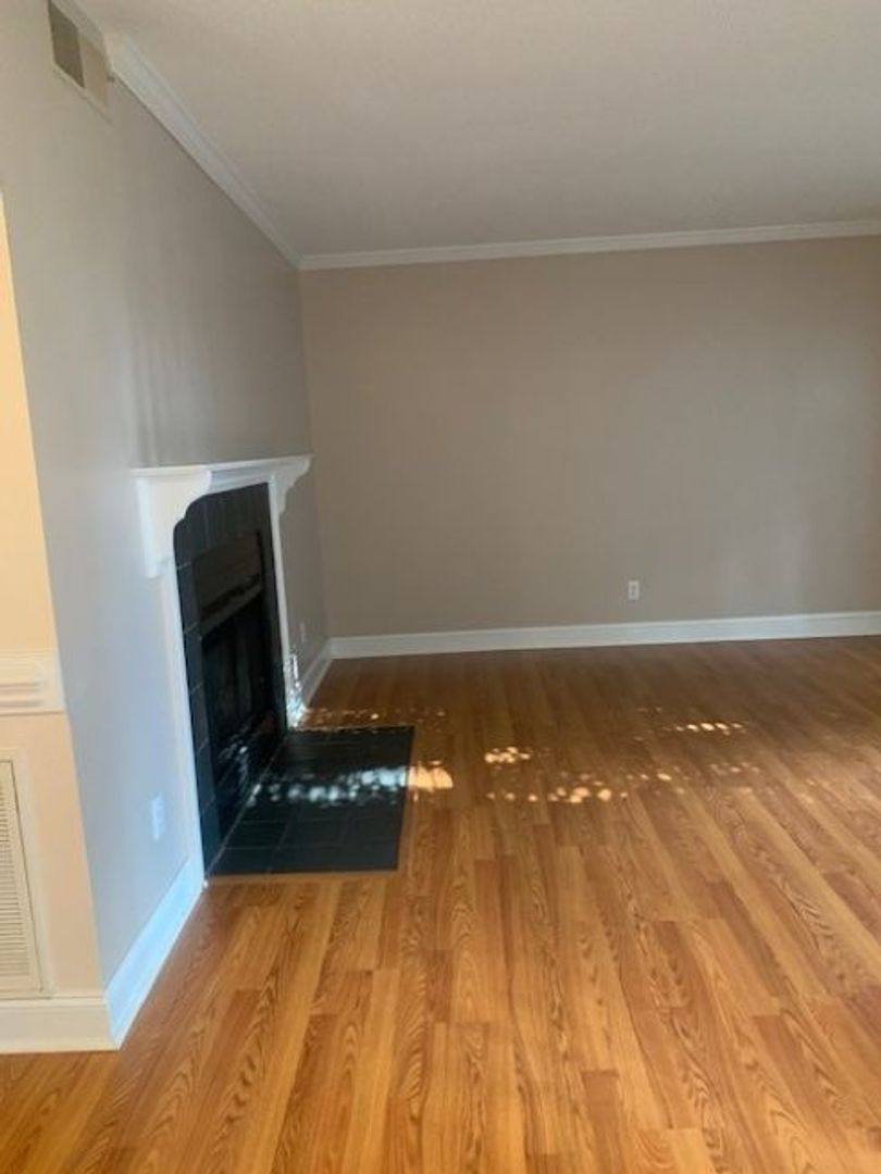 Apartment for rent at 3800 Old Rosebud Court, Clemmons, NC 27012
