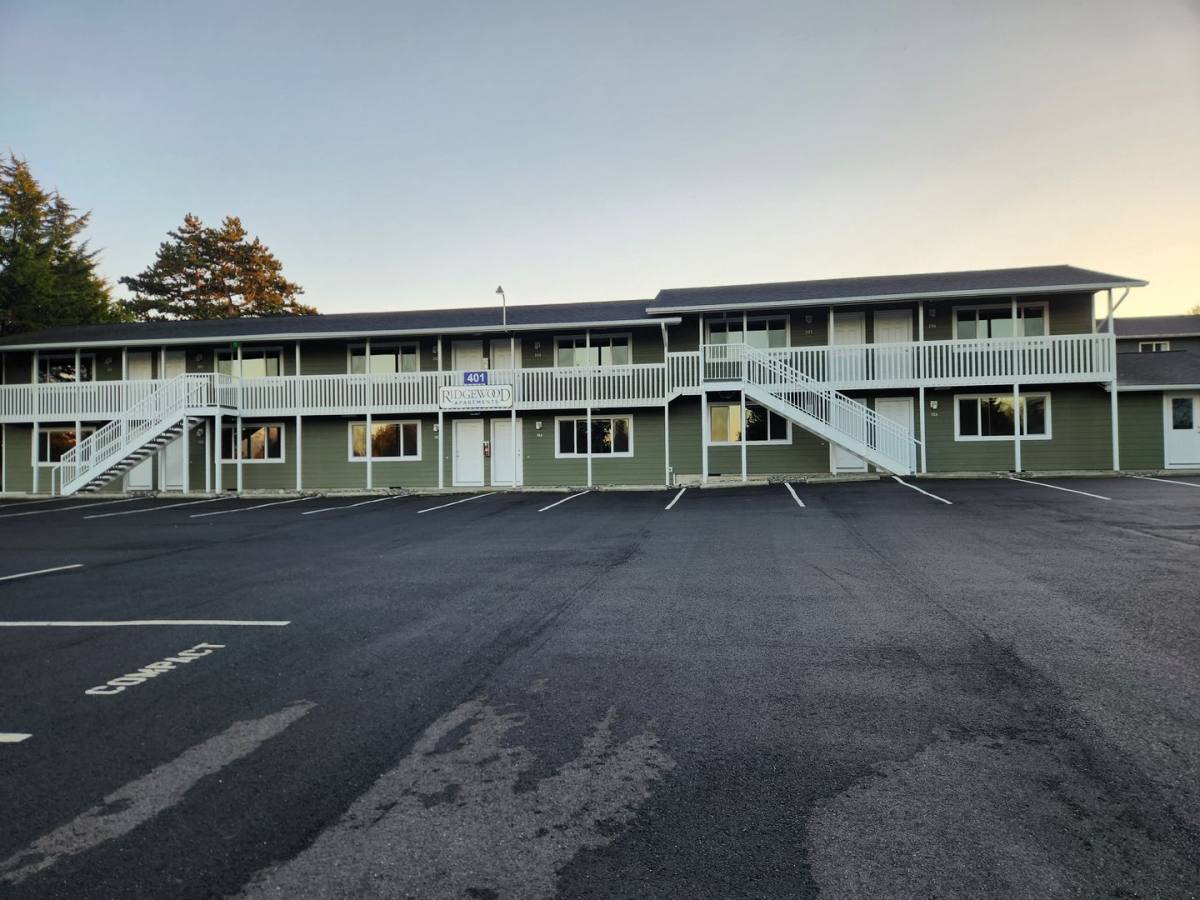 Apartment for rent at 401 403 Stanford Dr, Mount Vernon, WA 98273