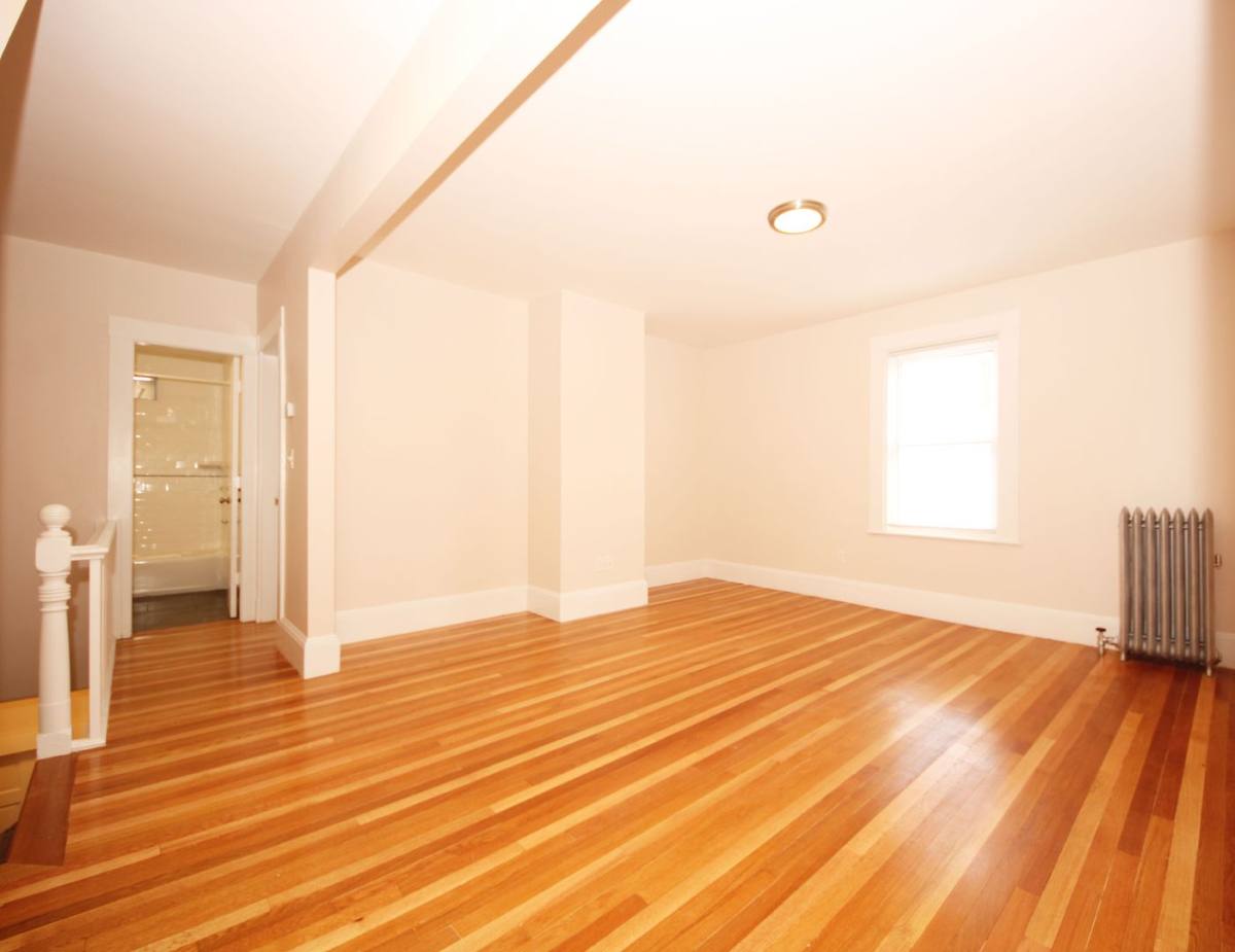 House for rent at 91 Cushing #2, Waltham, MA 02453