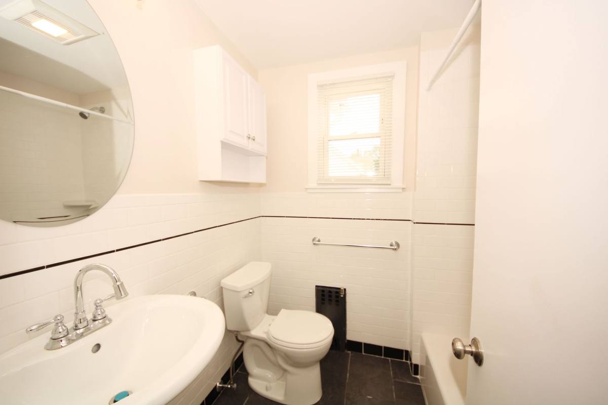 House for rent at 91 Cushing #2, Waltham, MA 02453