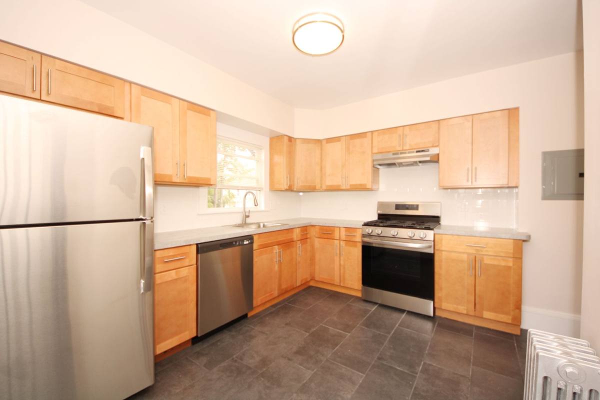 House for rent at 91 Cushing #2, Waltham, MA 02453