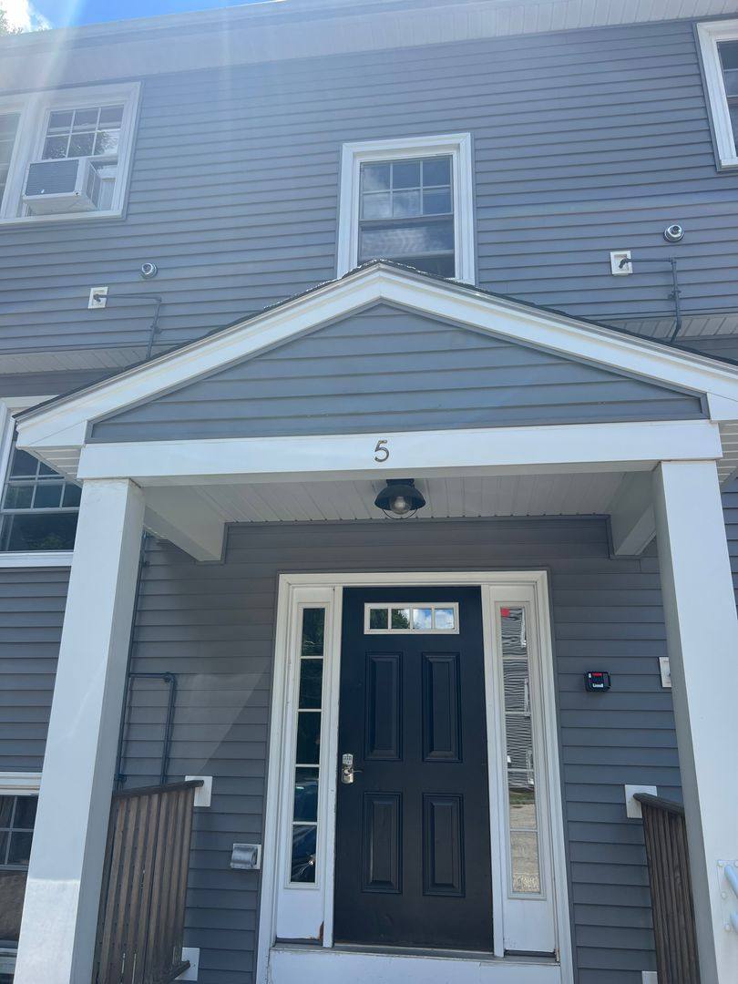 Condo for rent at 5 Philbrick Lane #6, Kittery, ME 03904