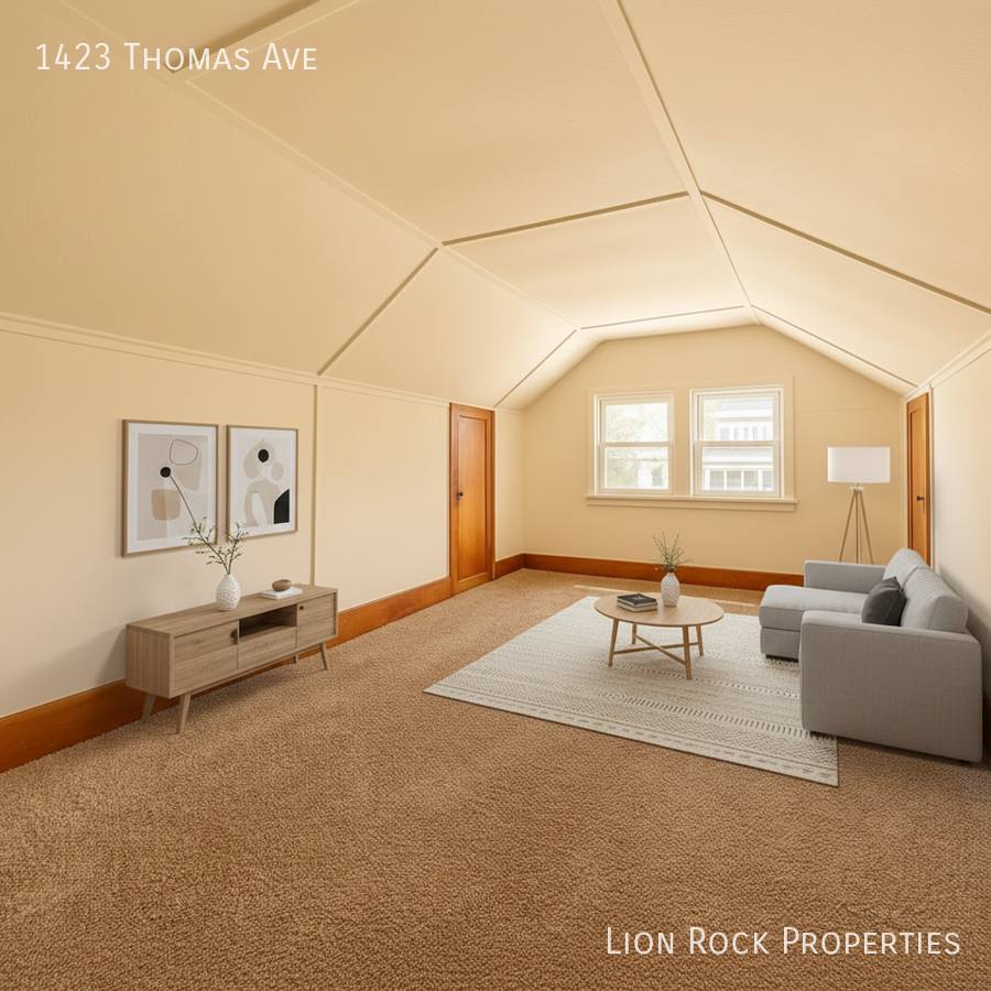 House for rent at 1423 Thomas Ave, Saint Paul, MN 55104