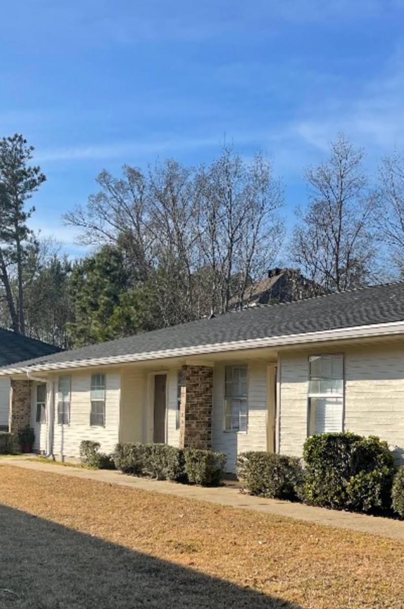Apartment for rent at 700 N 28th Ave, Hattiesburg, MS 39401