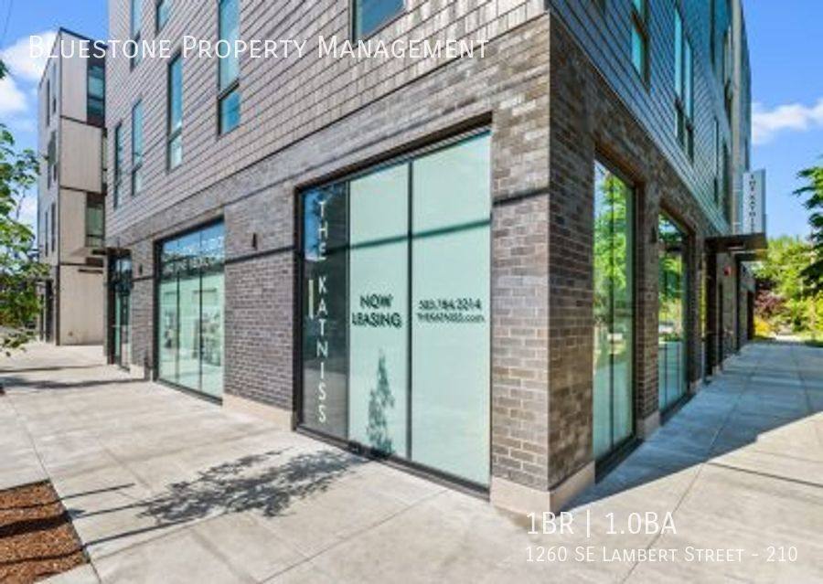 Apartment for rent at 1260 SE Lambert St #210, Portland, OR 97202