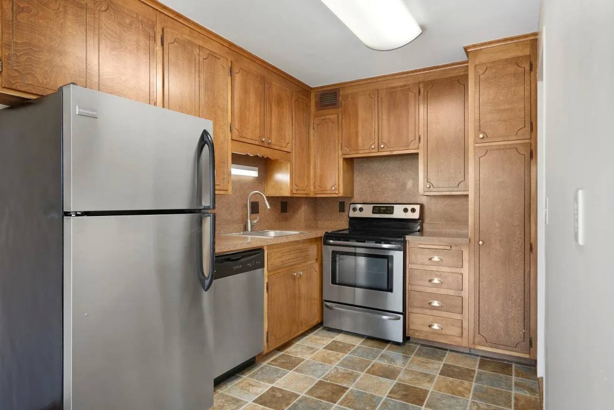 Apartment for rent at 3000 Mn Highway 100, Minneapolis, MN 55416