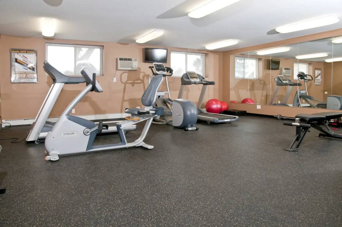 Apartment for rent at 3000 Mn Highway 100, Minneapolis, MN 55416