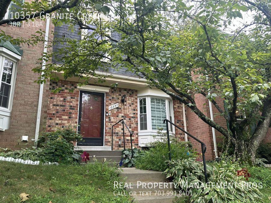 Townhouse for rent at 10357 Granite Creek Lane, Oakton, VA 22124