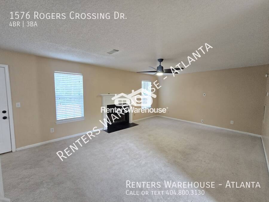 House for rent at 1576 Rogers Crossing Dr, Lithonia, GA 30058